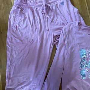 Hello Mello pj set size medium